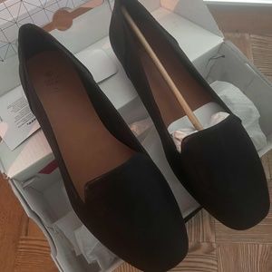 Size 9 Black 'Call It Spring' vegan leather notched loafer